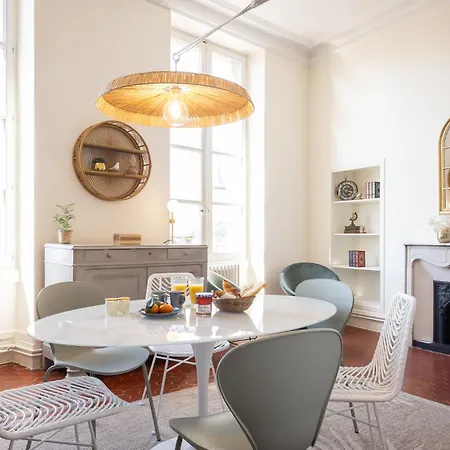 Apartment Intra-muros, Vue Palais Des Papes Avignon